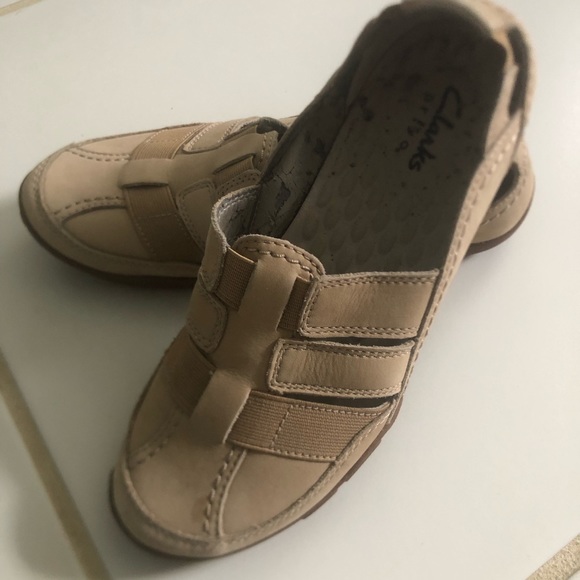 Clarks Shoes | Clarks Haley Stork Slip-On Shoes Mushroom *Free with Purchase | Color: Cream | Size: 6 | Jennystyle's Closet